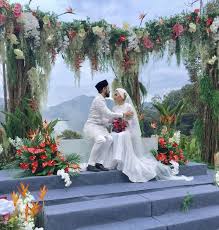 Ummi nazeera dedahkan pernah bermasam muka dengan aeril zafrel. Foto Tahniah Yuna Dan Adam Selamat Dinikahkan Berita Steady