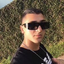 Stream Luis Dias music