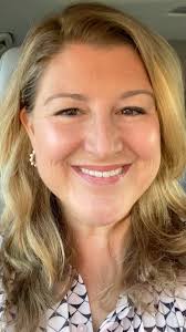 Celebrating a fearless mom, powerhouse business owner, and all around force  of nature. Happy Birthday, Dana!! 🌟🥳💗