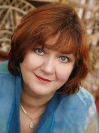 Havas Judit Phd, előadóművész, irodalomtörténész