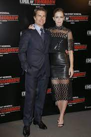 Emily Blunt The Edge Of Tomorrow Premiere In Paris Emily Blunt No Limite Do Amanha Tom Cruise