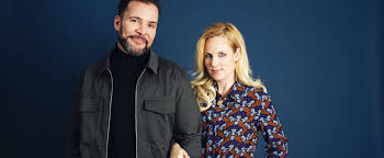 Shania Twain fait monter de futurs mariés sur scène lors de son passage à  Québec