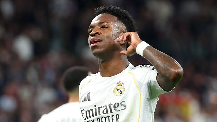 Exclusif : le transfert de Vinicius Junior à Arsenal pourrait coûter cher,  le Real Madrid réclamant une indemnité à neuf chiffres pour son attaquant «  Galactico » | Goal.com Français