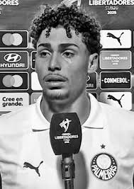 Agora RN_ED 2.141 [13-08-25].indd