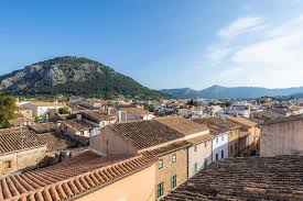 Biasanya, bahan binaan logam lebih murah daripada kit garaj kayu, lengkap dengan arahan pemasangan; Casa Coronel Aloy Pollenca Harga Terkini 2021