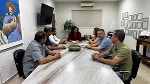 Prefeitura de C&aacute;ceres doa terreno para constru&ccedil;&atilde;o da nova sede da Sema e fortalece  gest&atilde;o ambiental na regi&atilde;o sudoeste - Prefeitura Municipal de C&aacute;ceres