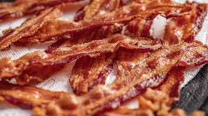 Перевод слова bacon, американское и британское произношение, транскрипция, словосочетания, однокоренные слова, примеры использования. How To Cook Bacon In The Oven