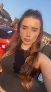 Stephanie Tobler's Instagram, Twitter & Facebook