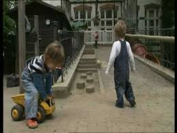 So werden kinder in der gemeinschaft erzogen. 31 Reggio Padagogik Ideen Reggio Padagogik Reggio Reggio Emilia