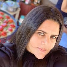 Debra Halpin's Instagram, Twitter & Facebook