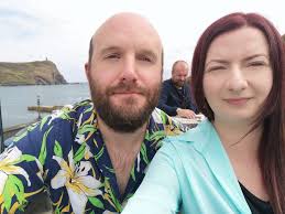 Anyone know which photo belongs in the middle? Its the ONLY one Im missing  😅