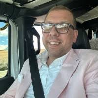 Eli Man's Instagram, Twitter & Facebook