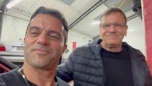 Meus Amigos! Muito obrigado pela visita no caprichooo!! @maxwilson  @sergio.mauricio.oficial , #maxwilson #sergiomauricio #band #bandf1 ,  #gansotechcenter #gansotech #porsche #formula1 #amigos #f1