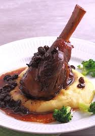 Souris D Agneau Confite Aux Raisins Secs Polenta Cremeuse Paperblog Souris D Agneau Confite Agneau Confit Souris D Agneau