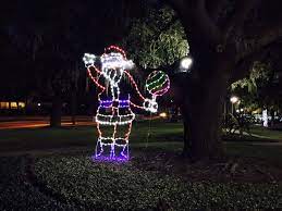 The resort and its various theme parks around orlando start celebrating the holiday season in early november, and the fun doesn't stop until early january with the ushering in of the new year. Ask Bungalower Where Are The Christmas Lights At Lake Eola Bungalower