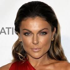 Check out this biography to know about her birthday, childhood, family life, achievements and fun facts about her. Serinda Swan Bio Affair Single Net Worth Ethnicity Salary Age Nationality Height Actress