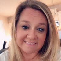 Heather Eads's Instagram, Twitter & Facebook