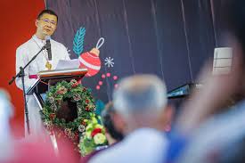 The citizens of a state or country and the commoners (as opposed to the government or the. Let Common Sense Prevail To Strengthen Ties Kl Archbishop Tells Xmas Gathering Malaysia Malay Mail