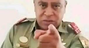 Politika avo lenta/ «Tsy nitsoaka fa navoaka malalaka i Kolonely Patrick!»