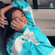 Dua Lipa Lost In Your Light Feat Miguel Official Video Pin By Day On Icons In 2020 Lipa Dua My Dua