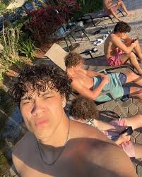 Chris Farah (@chris_farah_) • Instagram photos and videos