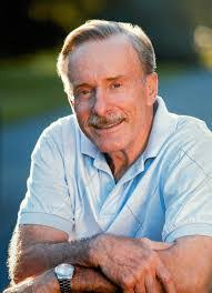 Stephanie Trowbridge's Instagram, Twitter & Facebook