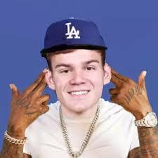 Martha Pointer's Instagram, Twitter & Facebook