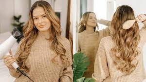 All you need to do is mix a few drops of warm jojoba or olive oil with conditioner for curly hair, like garnier fructis curl nourish conditioner, and slather it on your hair strands. How To Tame Frizzy Hair Luxy Hair Guide Updated 2020