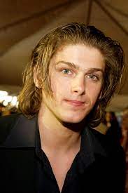 His height was 1.79 m. 13 Lesser Known Actors You Probably Didn T Know Were Dead Feels Gallery
