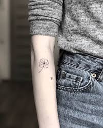 You must be extremely lucky to find one (you have 1 chance in 10,000). Small Minimalist Small 4 Leaf Clover Tattoo