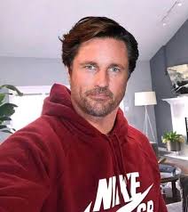 Hey friends! Here is some news i have been keeping quiet for a bit! I am  featured in season 2 of the Hulu series The Bravest Knight! Now streaming! 