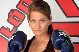 Karolina kowalkiewicz will have to undergo an operation on her eye after injuring it in her unanimous decision loss to xioanan yan. Undefeated Polish Strawweight Karolina Kowalkiewicz Signs With The Ufc