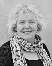 Lisa Napoletano's Instagram, Twitter & Facebook