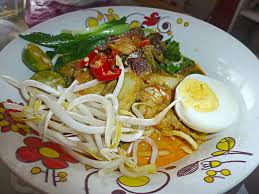 Kalau masakan seperti ini, kita bebas untuk mengubahsuai ramuan ramuan dan cara caranya, tidak seperti kuih muih yang perlu. Tertunailah Hasrat Di Hati Mee Kari Kerang Sedap