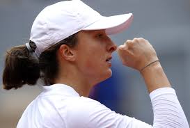 Iga świątek pokonała 6:4, 6:1 amerykankę sofię kenin, jedną z najlepszych obecnie tenisistek świata, i wygrała roland garros, zostając pierwszą w historii polską zwyciężczynią turnieju wielkiego szlema. Tenis Roland Garros Iga Swiatek W Finale Tyle Juz Zarobila Polka Sport Wp Sportowefakty