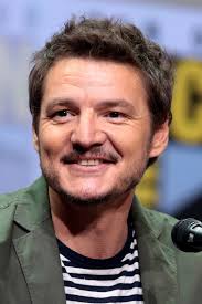 Productor de ficción y entretenimiento andrés tovar ретвитнул(а) álvaro cueva. Pedro Pascal Wikipedia