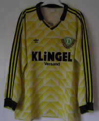 After the reunification of germany, dynamo played four seasons. Dynamo Dresden Home Football Shirt 1990 1991