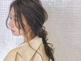 丸顔さんに似合うヘアアレンジ特集 小顔を叶えるおすすめの髪型をご紹介 folk 丸顔 ヘア ショートヘア おしゃれ ヘア