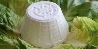 Top with raspberries, almonds and chia seeds. Le Calorie Della Ricotta Con Uno Sguardo A Grassi E Proteine