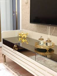 Bu Goz Alici Izmir Evinin Her Detayi Mukemmeliyetci Ev Sahiplerini Ele Veriyor Ev Gezmesi Evler Oturma Odasi Dekorasyonu Oturma Odasi Fikirleri