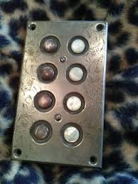 Vintage 1920s Light Switches Push Button Art Deco By Bycinbyhand Bycinbyhand Salvage Vintagehardware Artdeco D Button Art Vintage Interior Design Art Deco