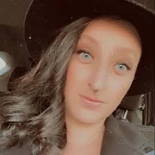 Briana McDaniel (bri_gab15)