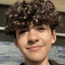 Tiktok In 2020 Curly Hair Men Perm Hair Men Boy Hairstyles