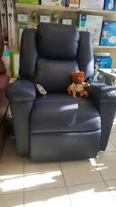 21 Inches Day Dreamer Power Pillow Zero Gravity Lift Chair 375lb Cap By Golden Technologies Recliner Lift Chairs For Sale Visit Our Showroom Today Chairs For Sale Lift Chairs Recliner