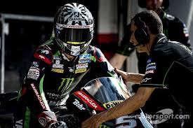 Zarco's current team will also switch to ktm next year, with tech3 boss herve poncharal signalling closer integration with the factory than experienced. Johann Zarco Zuversichtlich Kann Um Katar Podium Kampfen