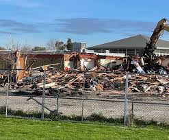 Lum Demolition Begins