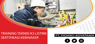 Sentuh langsung & sentuh tidaklangsung pada instalasi listrik bisaberbahaya atau tidak tergantung dari :• tegangan• arus• waktu dan• kondisi badan manusianya.listriklistrik 43. Training Teknisi K3 Listrik Sertifikasi Kemnaker Pidaro Adya Tama