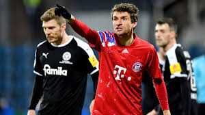 Das finale wird am 13. Holstein Kiel Fc Bayern Munchen Stimmen Thomas Muller Blafft Reporterin An Eurosport
