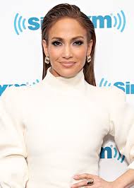 Jennifer lopez is glowing without makeup in these sweet moments with her kids. Jennifer Lopez Posts Our Favourite Makeup Free Selfie To Date Beauty Crew