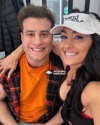 Aliki Jones's Instagram, Twitter & Facebook